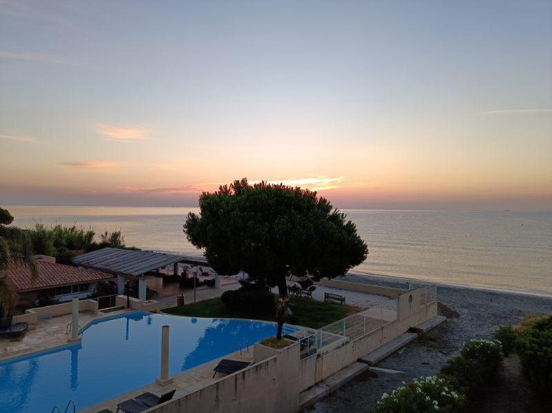 Appartement T2 Bord De Mer - Maria Beach Santa-Lucia-di-Moriani Esterno foto
